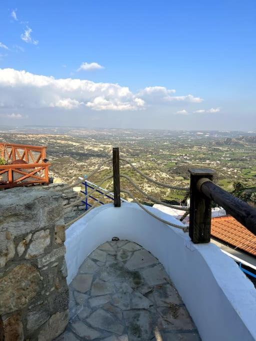 'I Folia' Village House With Roof Garden And Terrace Pissouri Exterior foto