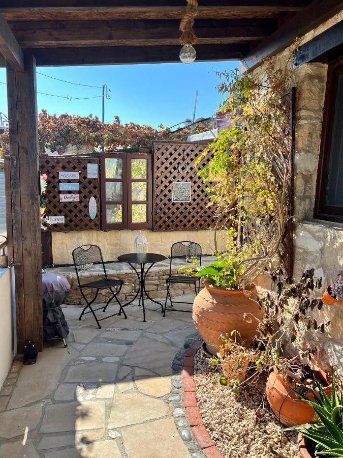 'I Folia' Village House With Roof Garden And Terrace Pissouri Exterior foto